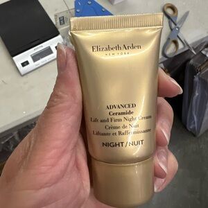 Elizabeth Arden Advanced Ceramide Night Cream - Luxurious Gold